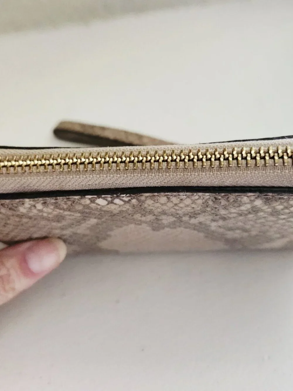 Euc Michael Kors Snakeskin Zipper Wallet